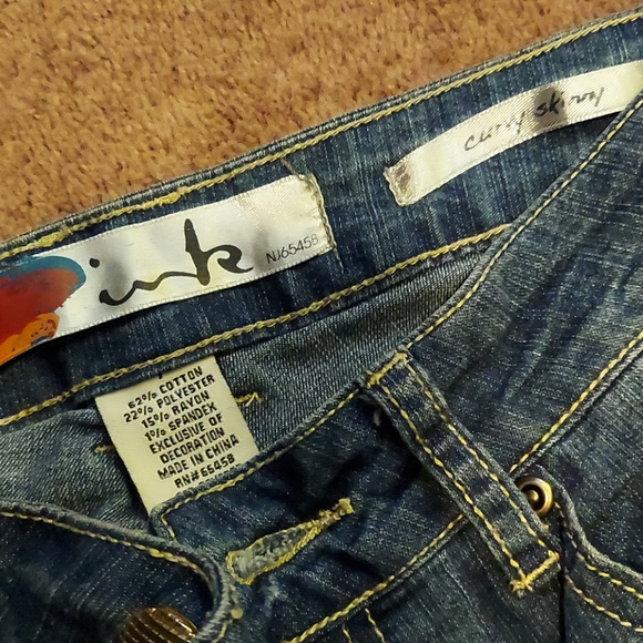 Jeans - Picture 2 of 2